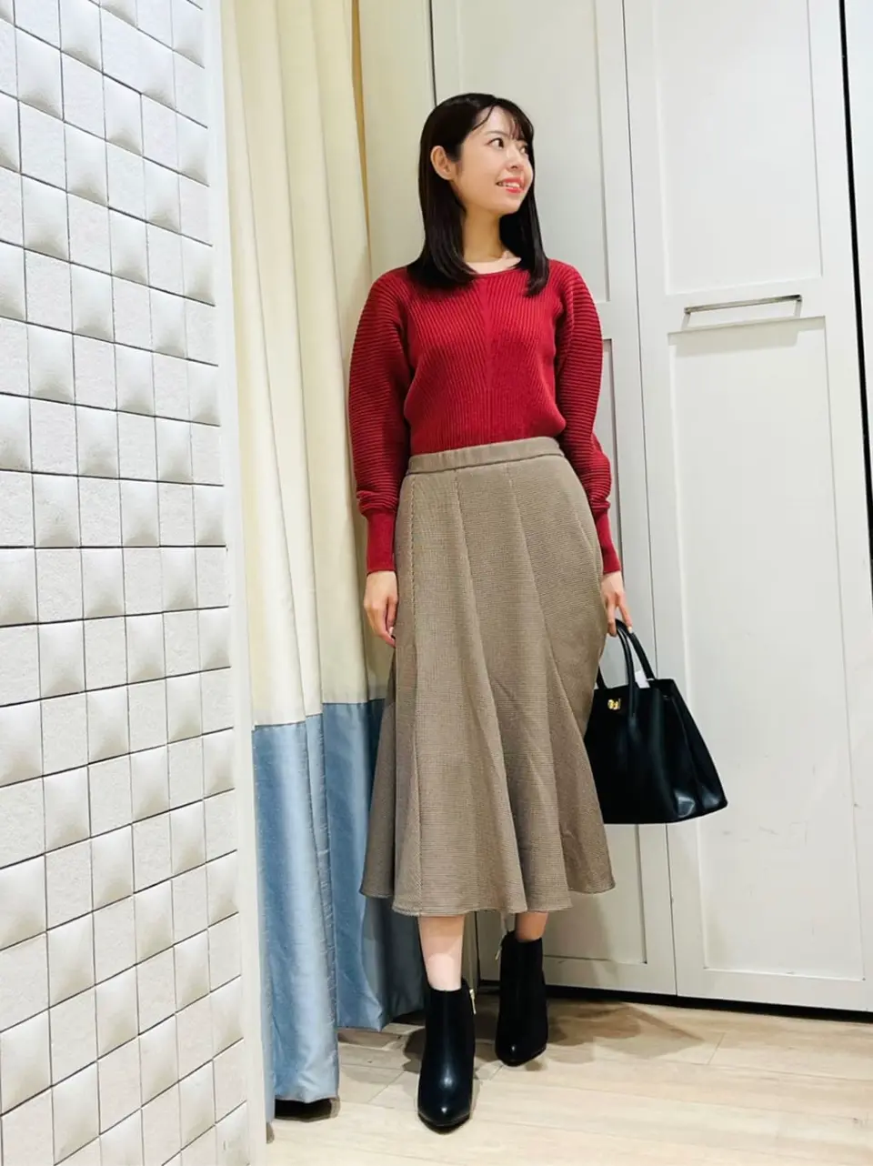 ANY SIS スタッフ コーディネート画像