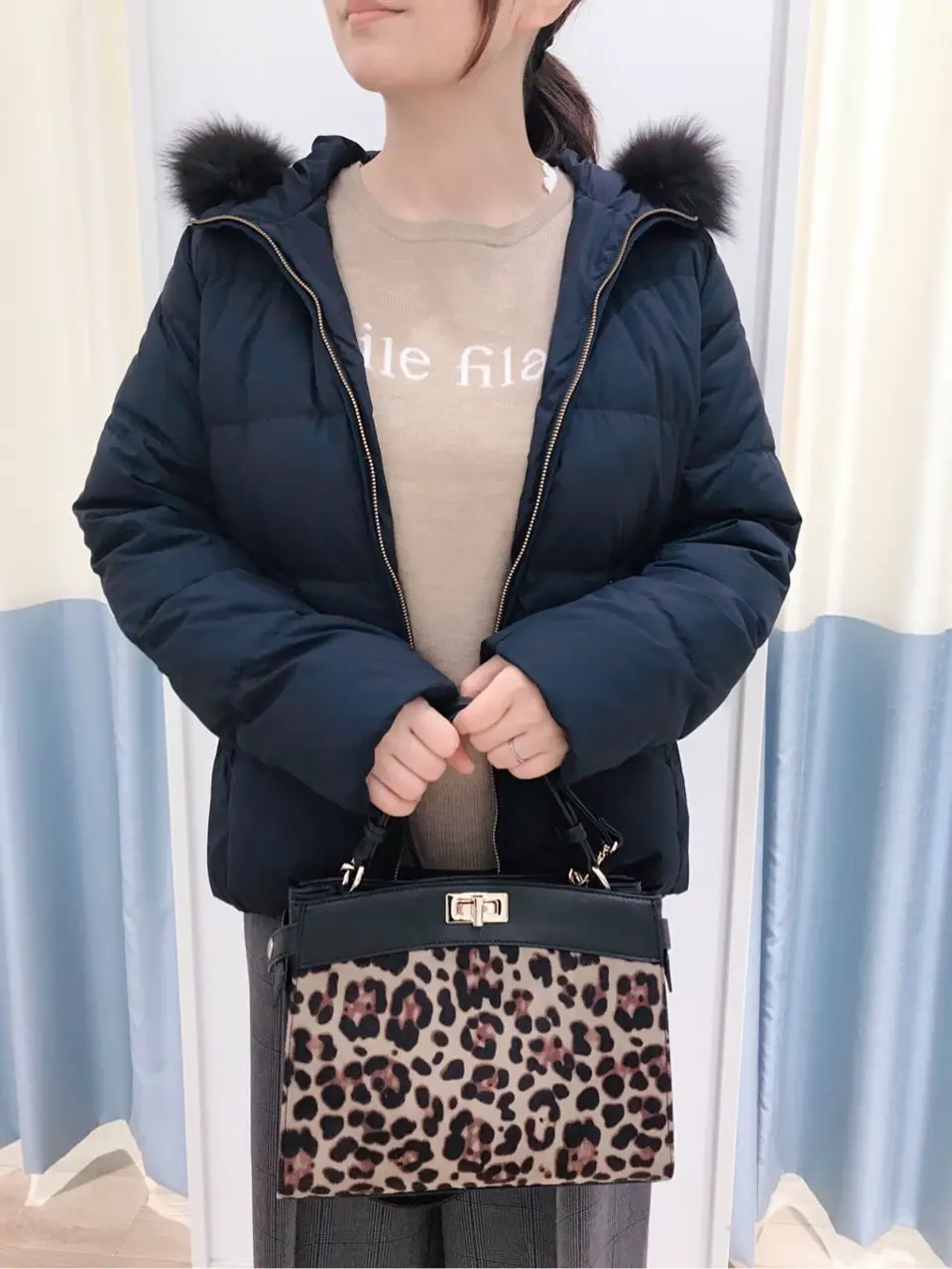 ANY SIS スタッフ コーディネート画像