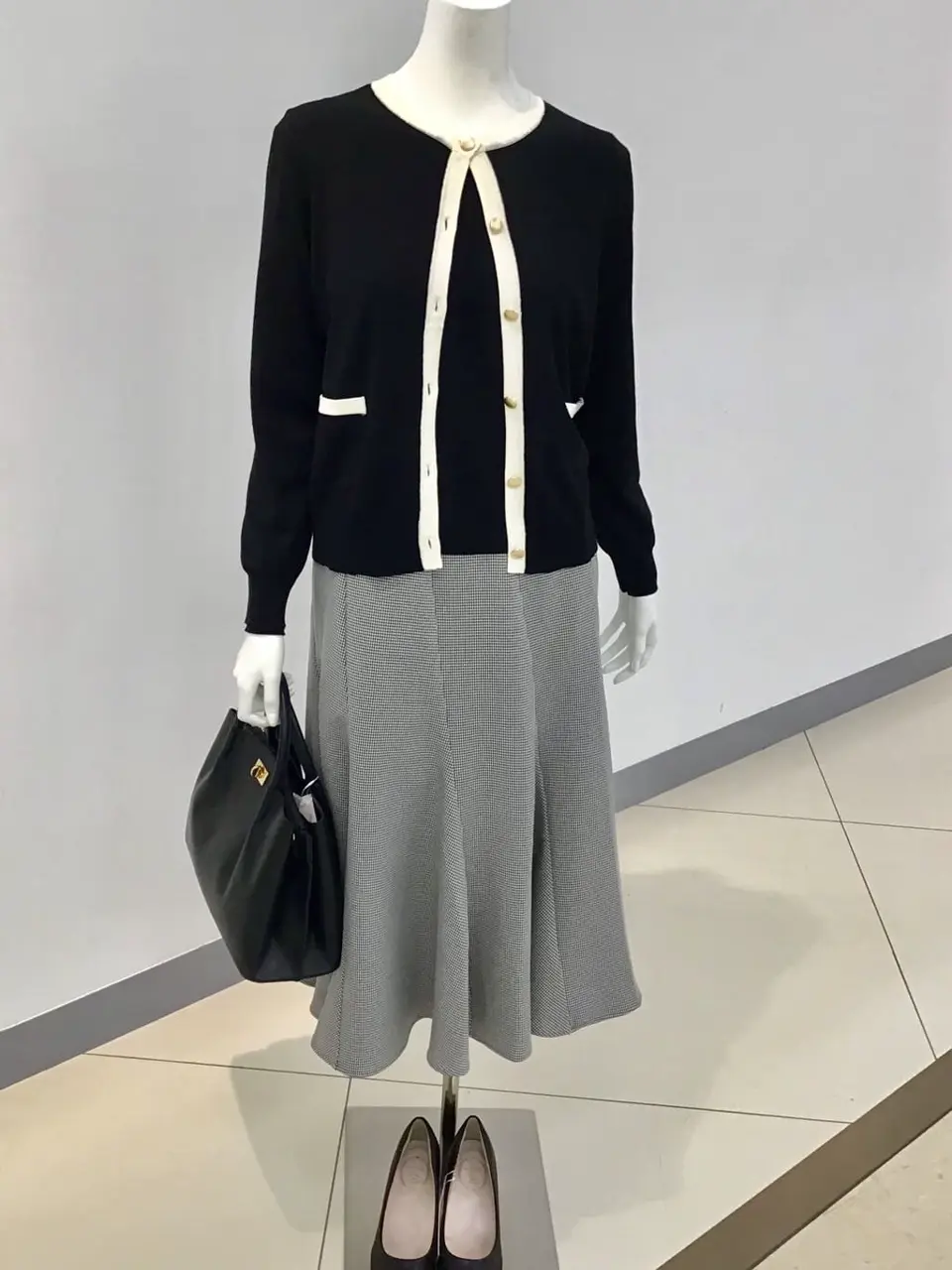 ANY SIS 本田 コーディネート画像