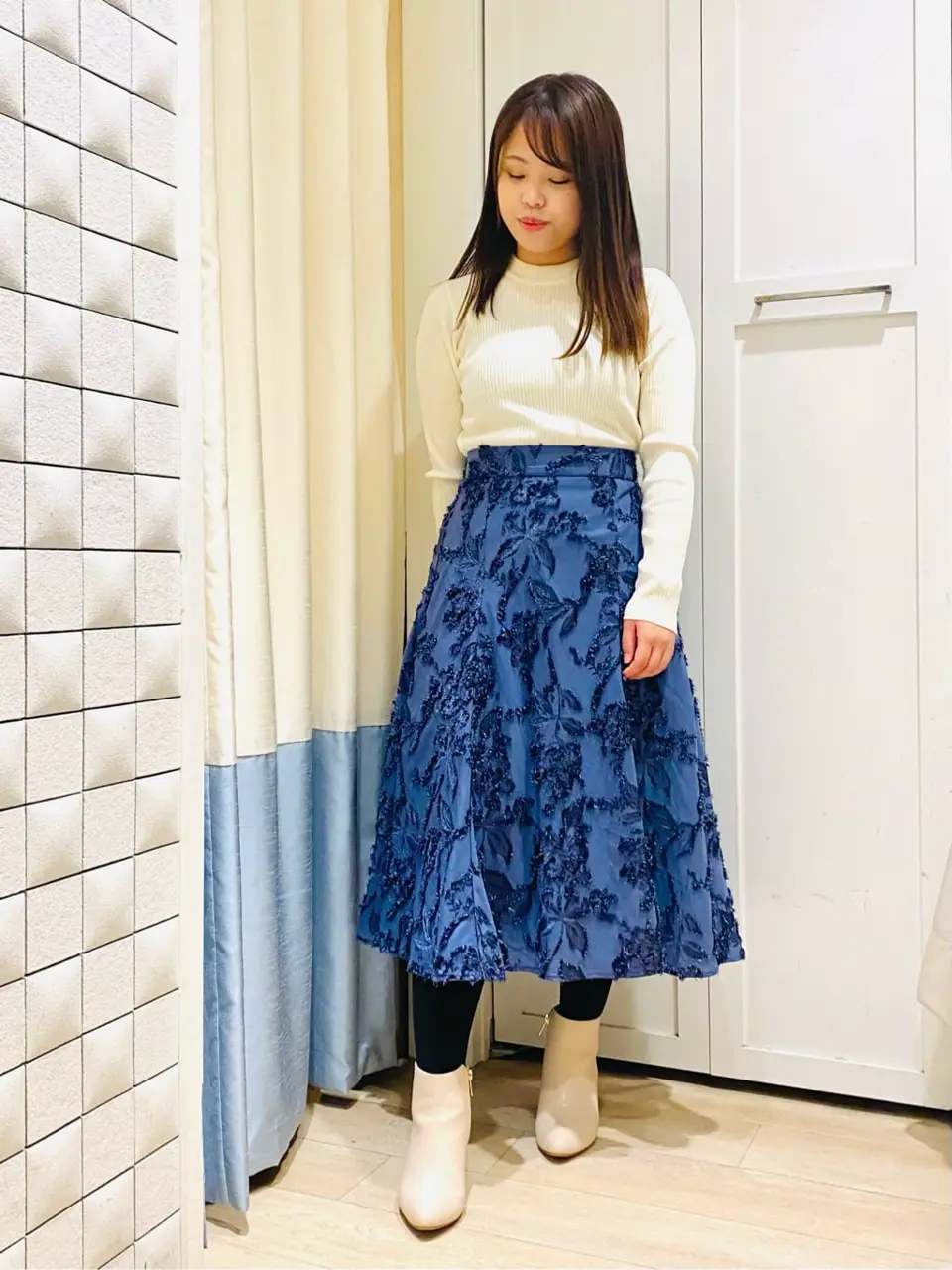 ANY SIS スタッフ コーディネート画像