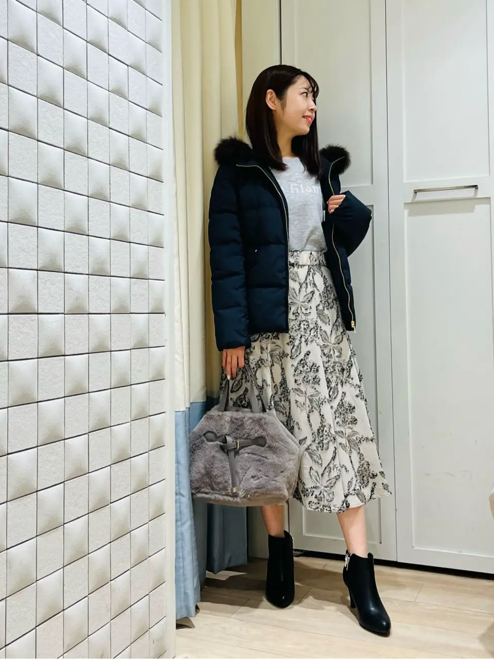 ANY SIS スタッフ コーディネート画像