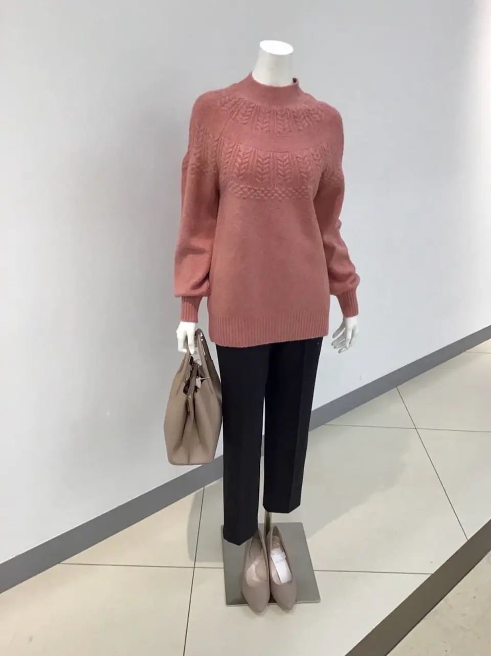 ANY SIS 本田 コーディネート画像