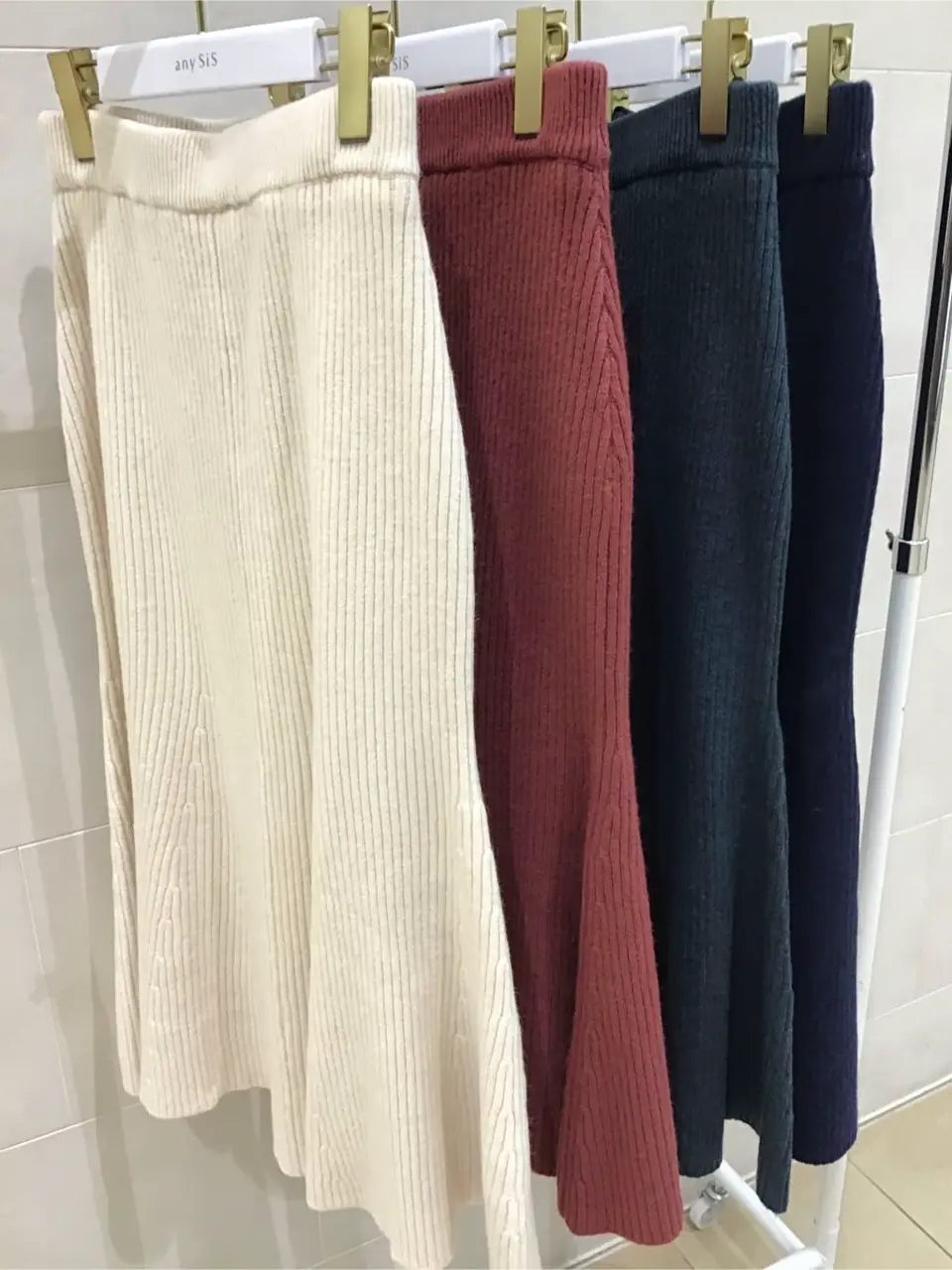 ANY SIS 髙橋 コーディネート画像