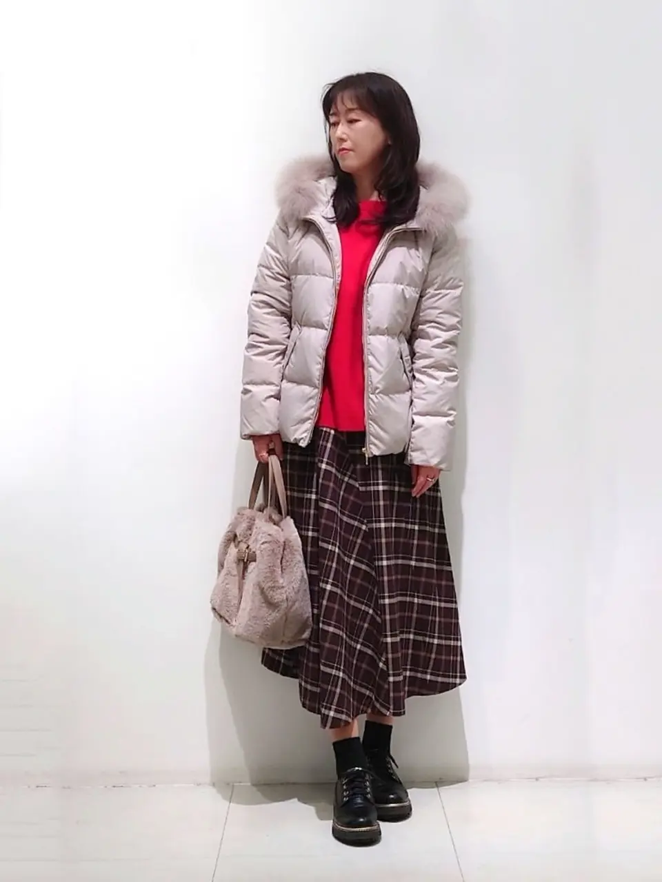 ANY SIS スタッフ コーディネート画像