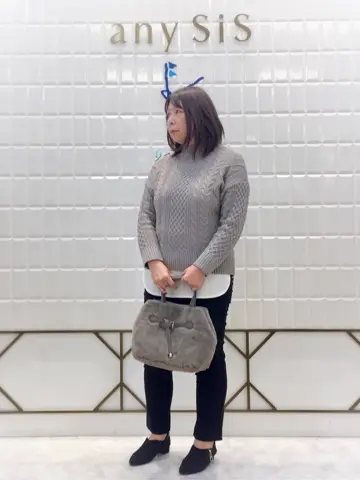 ANY SIS 西田 コーディネート画像