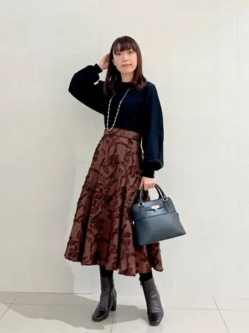 ANY SIS スタッフ コーディネート画像