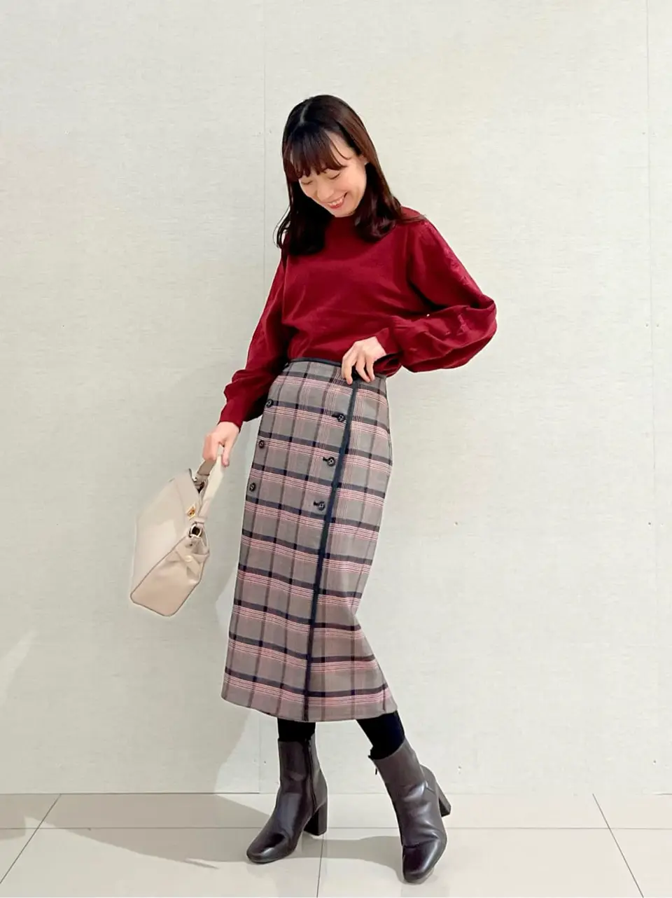 ANY SIS スタッフ コーディネート画像