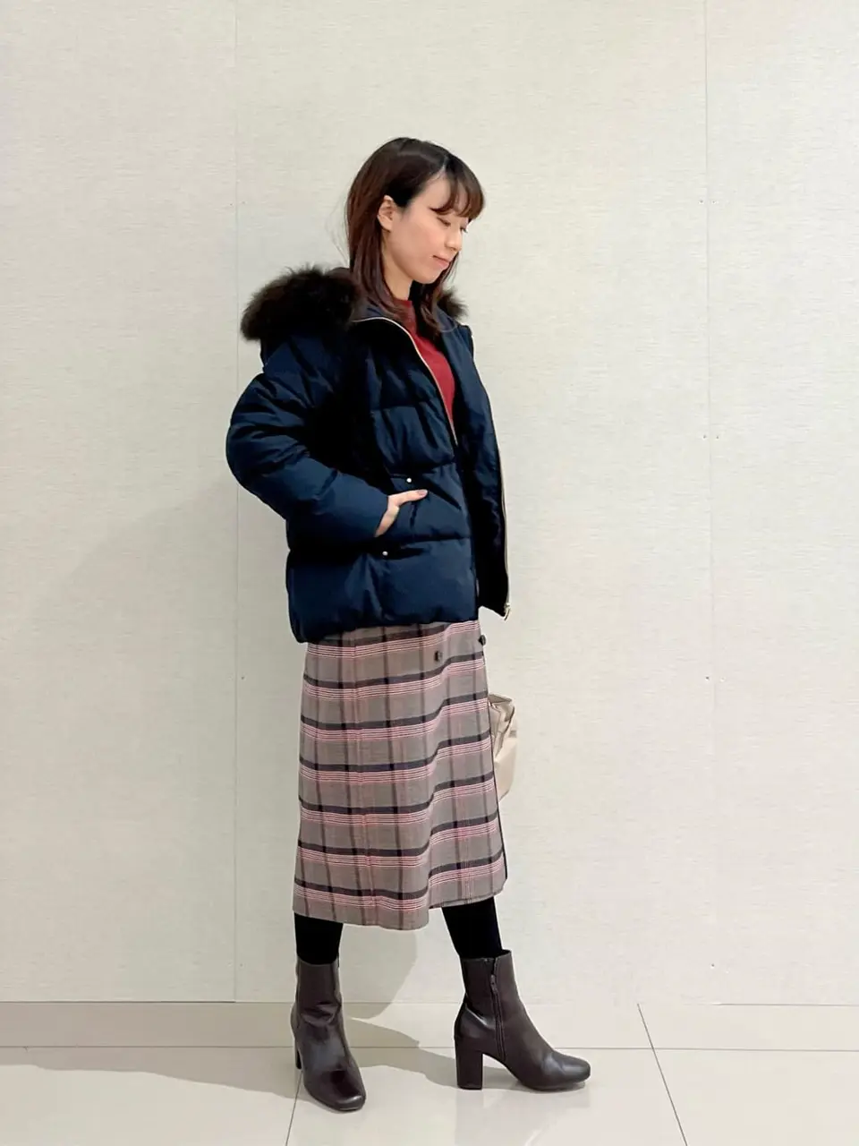 ANY SIS スタッフ コーディネート画像