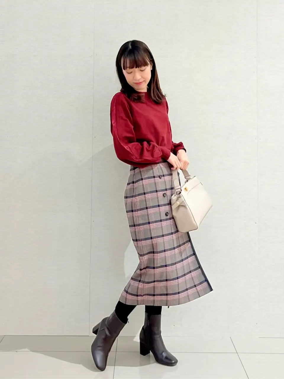 ANY SIS スタッフ コーディネート画像