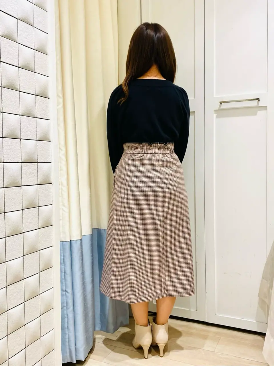 ANY SIS スタッフ コーディネート画像