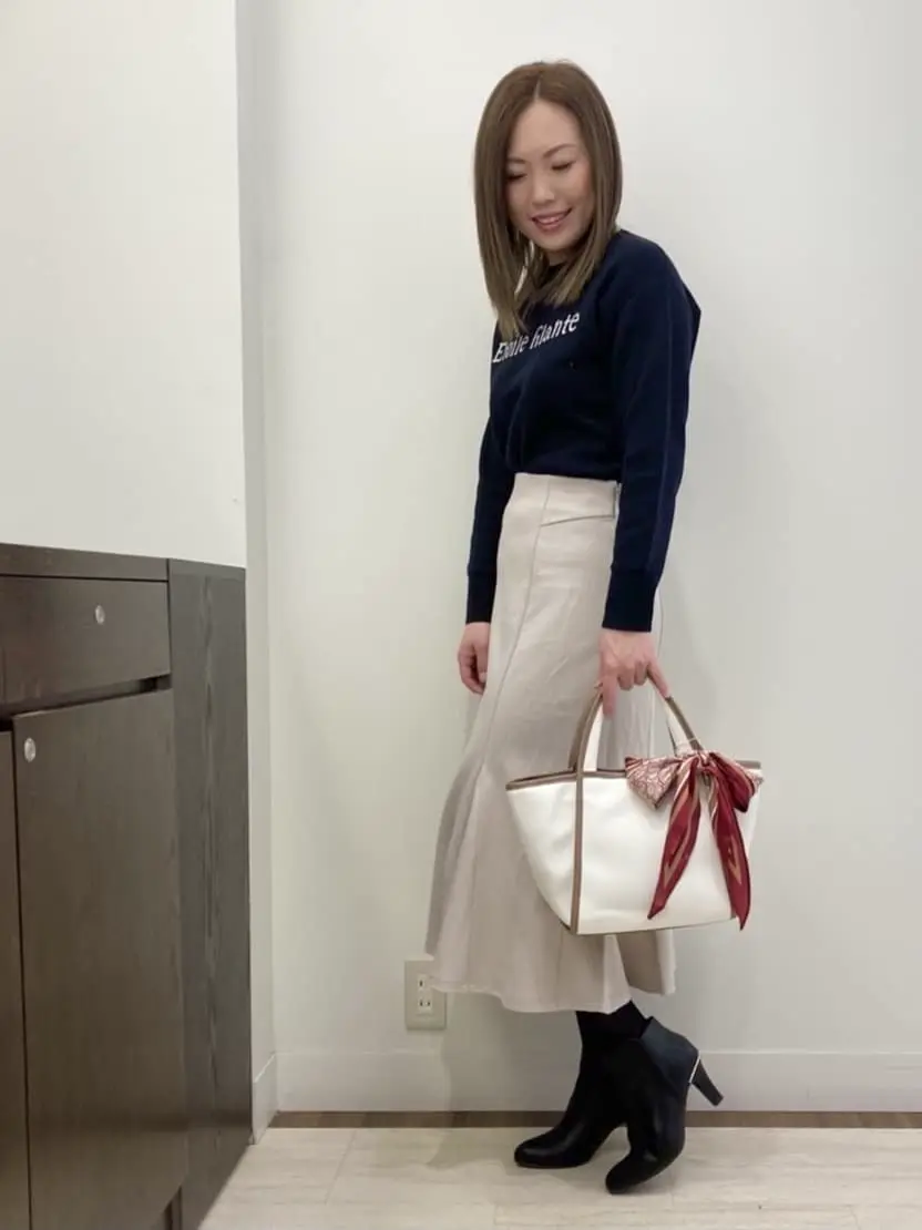 ANY SIS スタッフ コーディネート画像