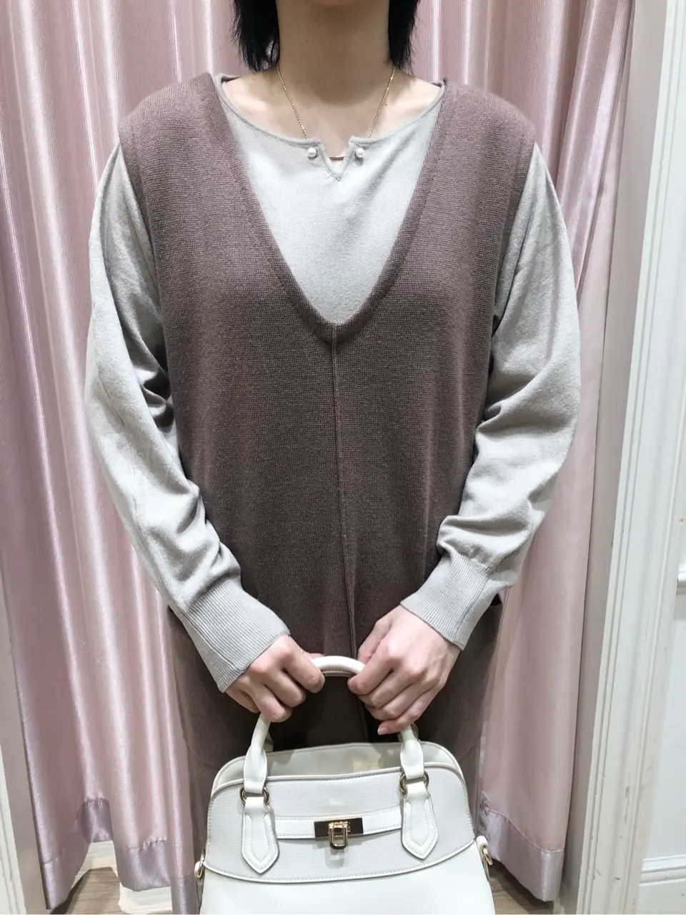 ANY SIS スタッフ コーディネート画像