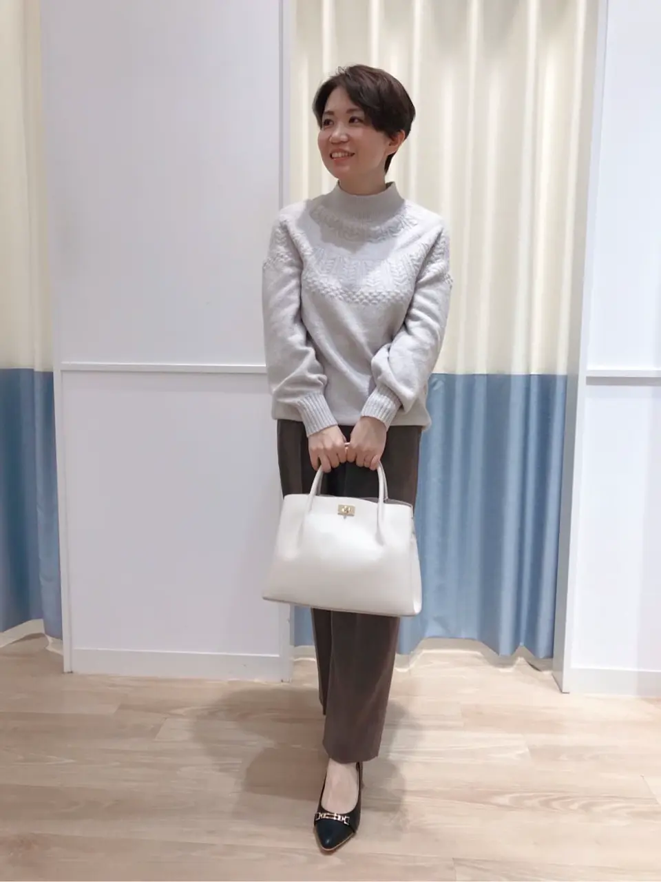 ANY SIS スタッフ コーディネート画像