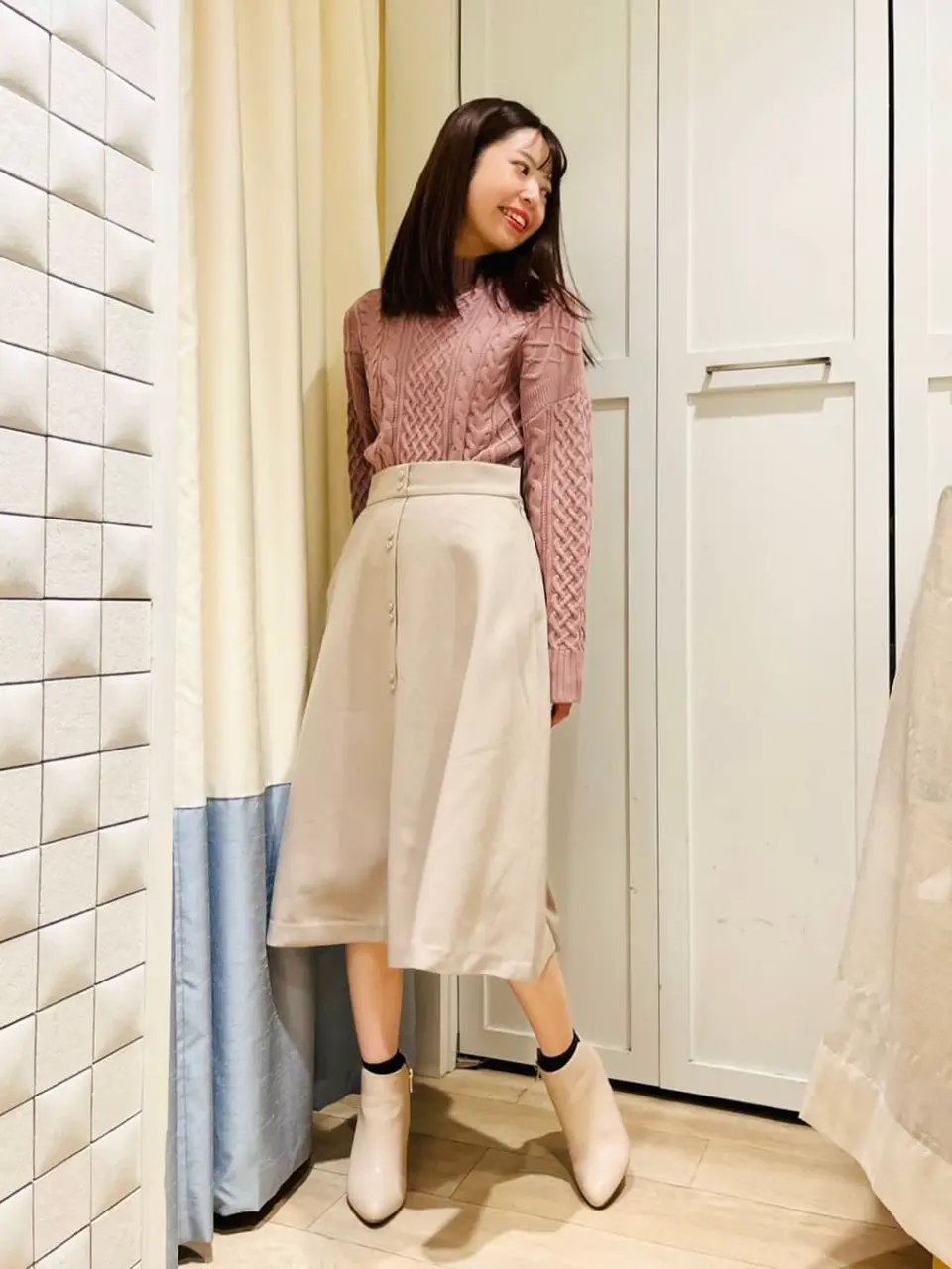 ANY SIS スタッフ コーディネート画像