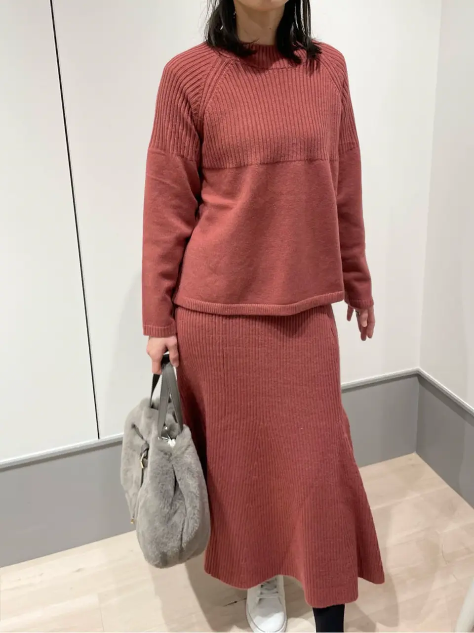 ANY SIS 山本 コーディネート画像