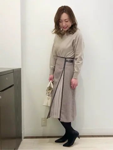 ANY SIS スタッフ コーディネート画像