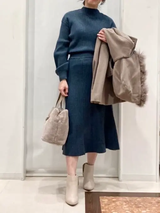 ANY SIS スタッフ コーディネート画像