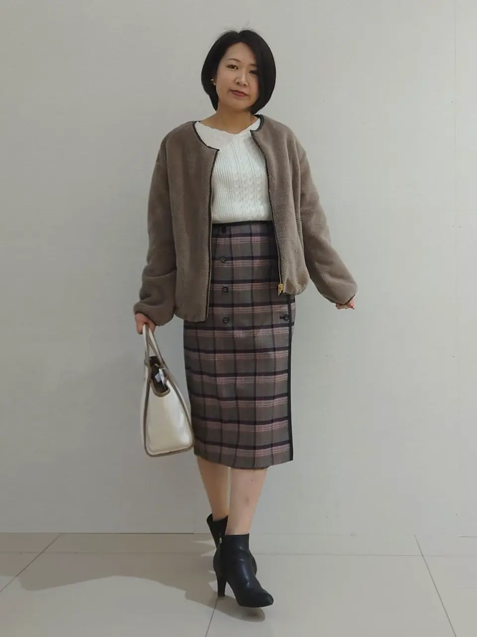 ANY SIS スタッフ コーディネート画像