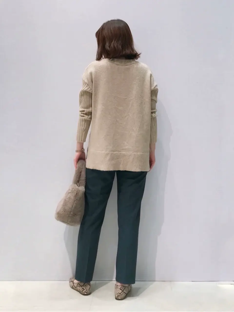 ANY SIS スタッフ コーディネート画像