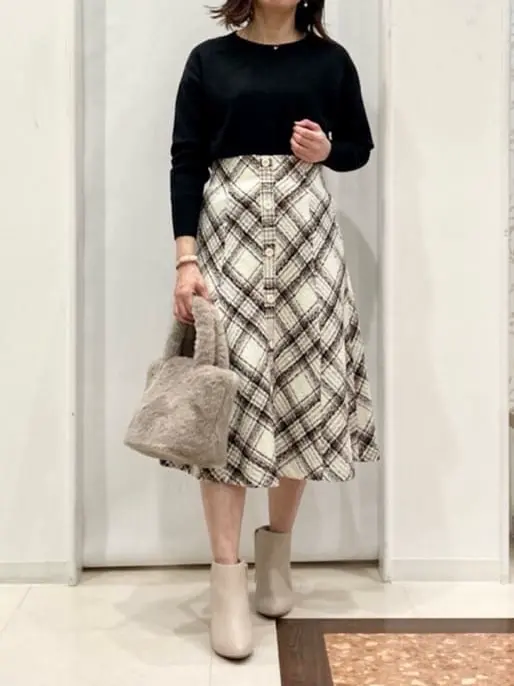 ANY SIS スタッフ コーディネート画像