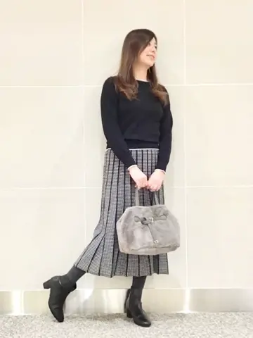 ANY SIS スタッフ コーディネート画像