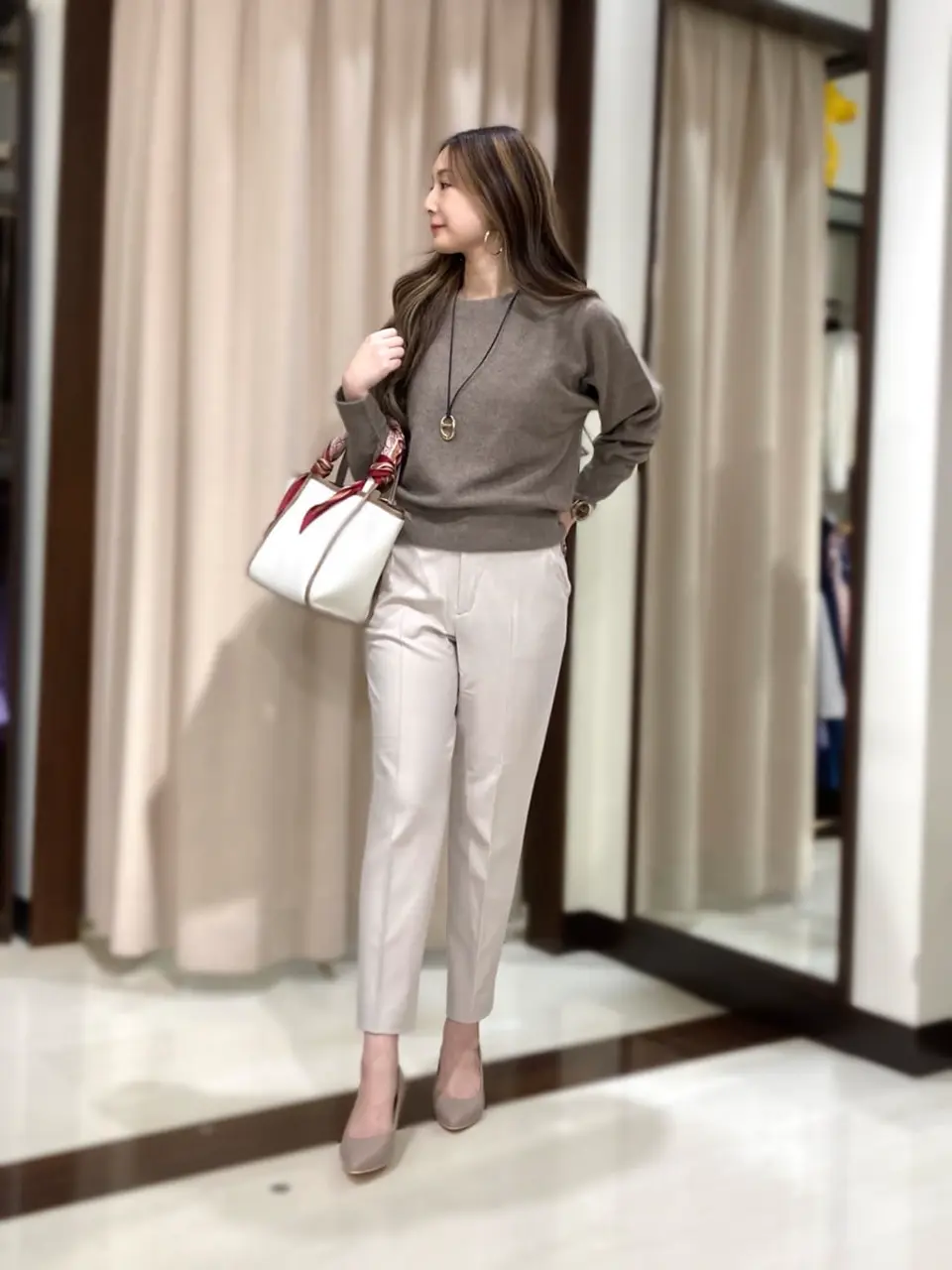 ANY SIS STAFF コーディネート画像