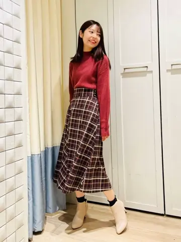 ANY SIS スタッフ コーディネート画像