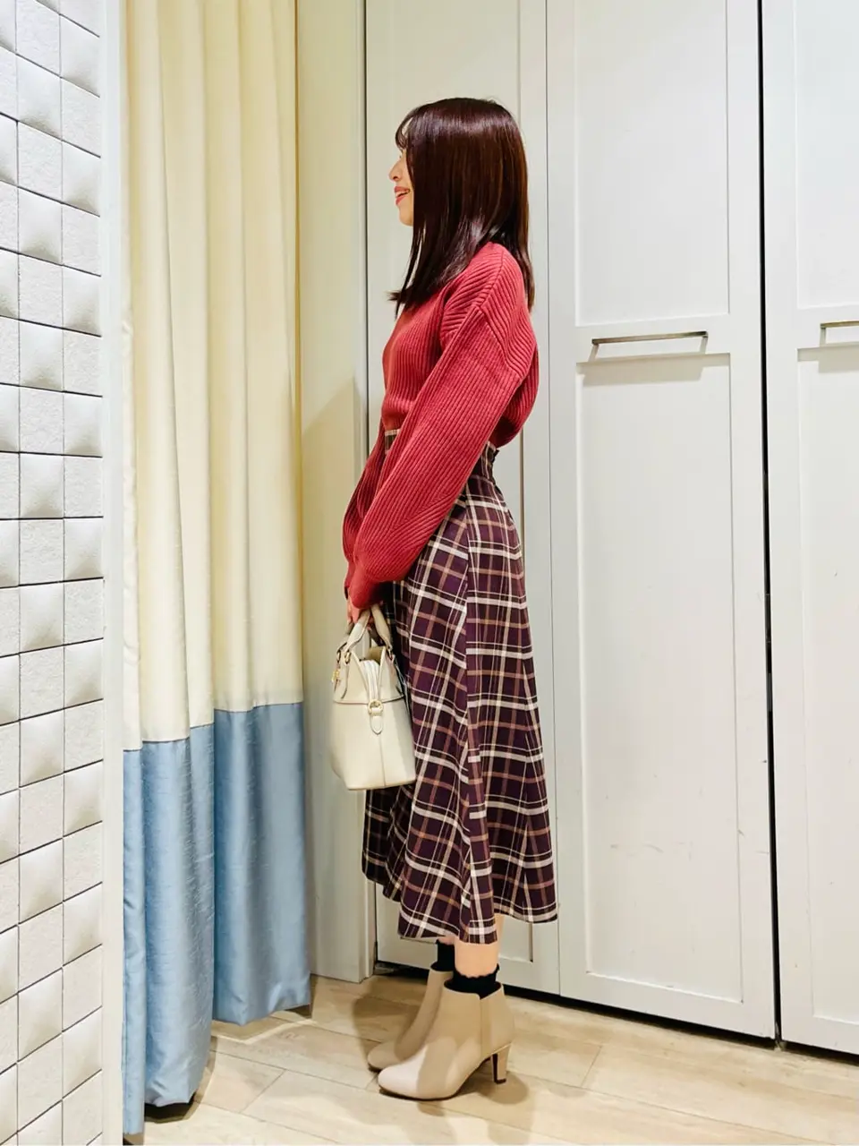 ANY SIS スタッフ コーディネート画像