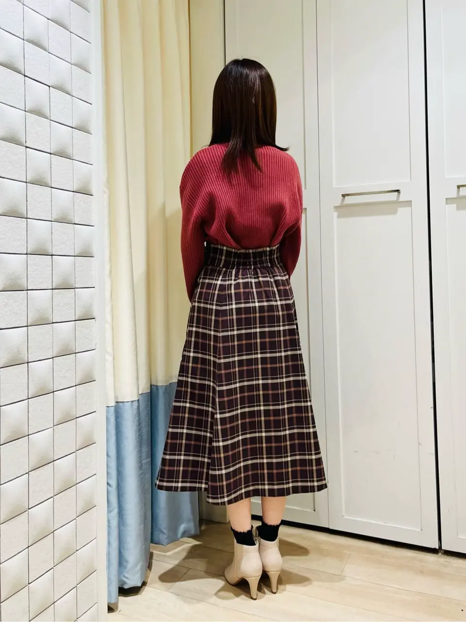 ANY SIS スタッフ コーディネート画像