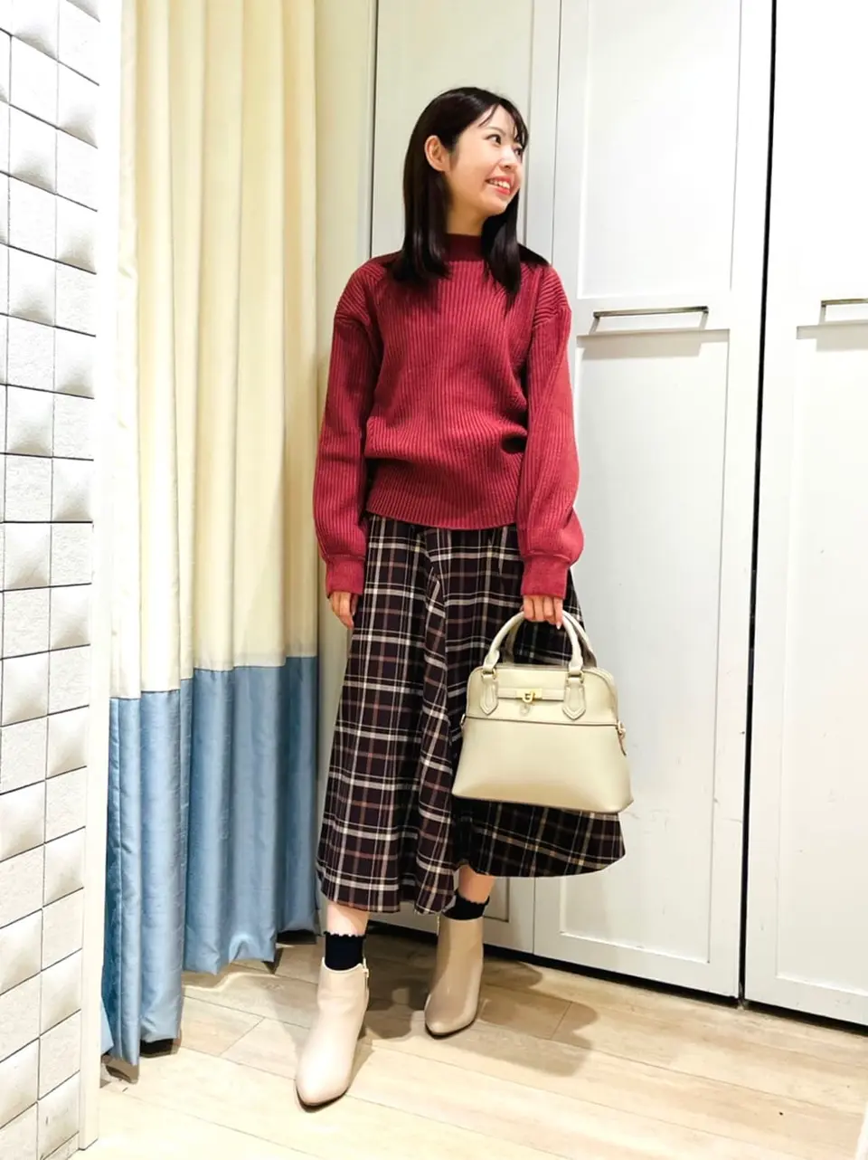 ANY SIS スタッフ コーディネート画像