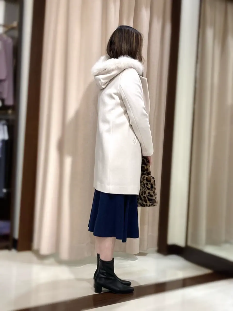 ANY SIS STAFF コーディネート画像