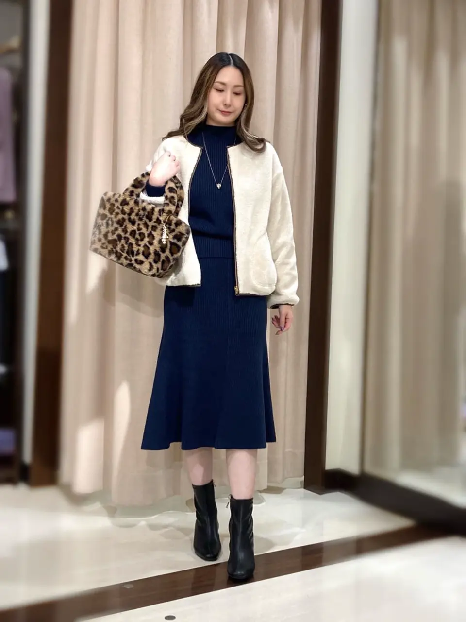 ANY SIS STAFF コーディネート画像