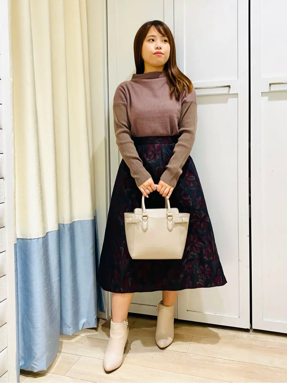 ANY SIS スタッフ コーディネート画像