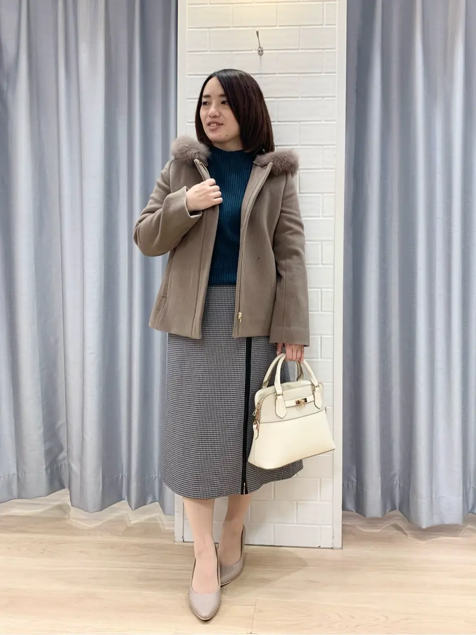 ANY SIS 丸岡 コーディネート画像