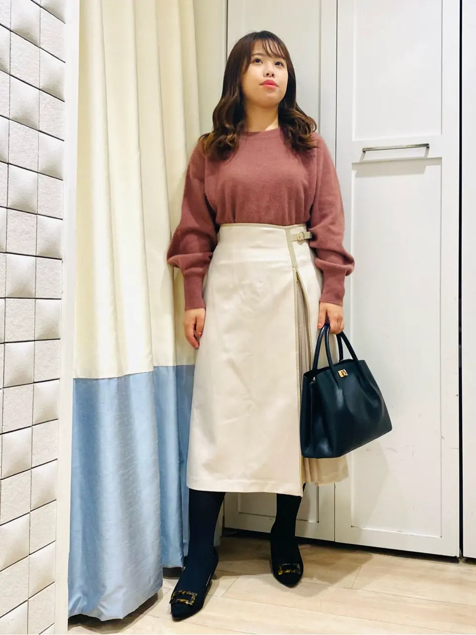 ANY SIS スタッフ コーディネート画像