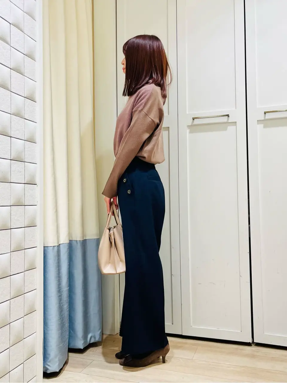 ANY SIS スタッフ コーディネート画像