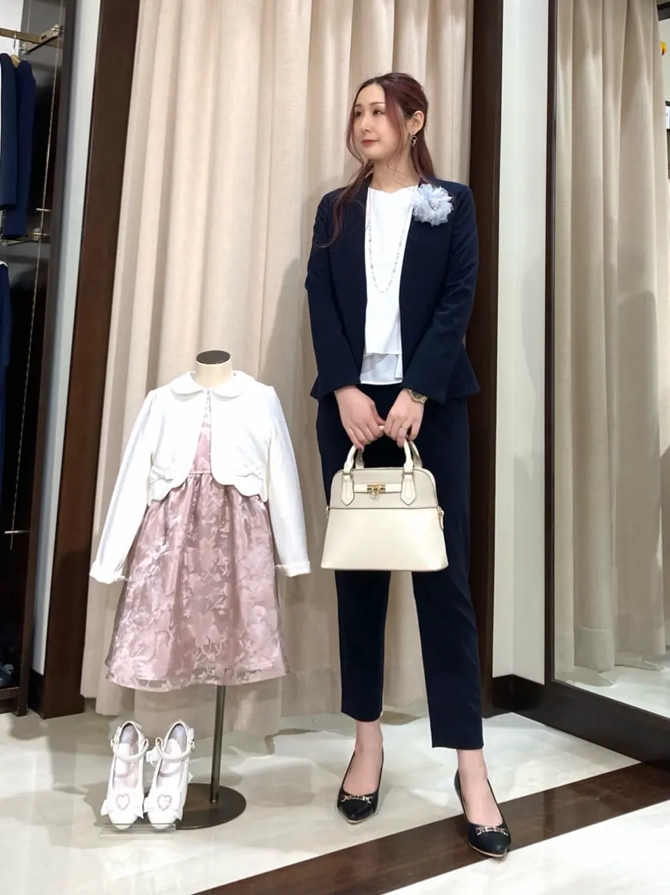 ANY SIS STAFF コーディネート画像