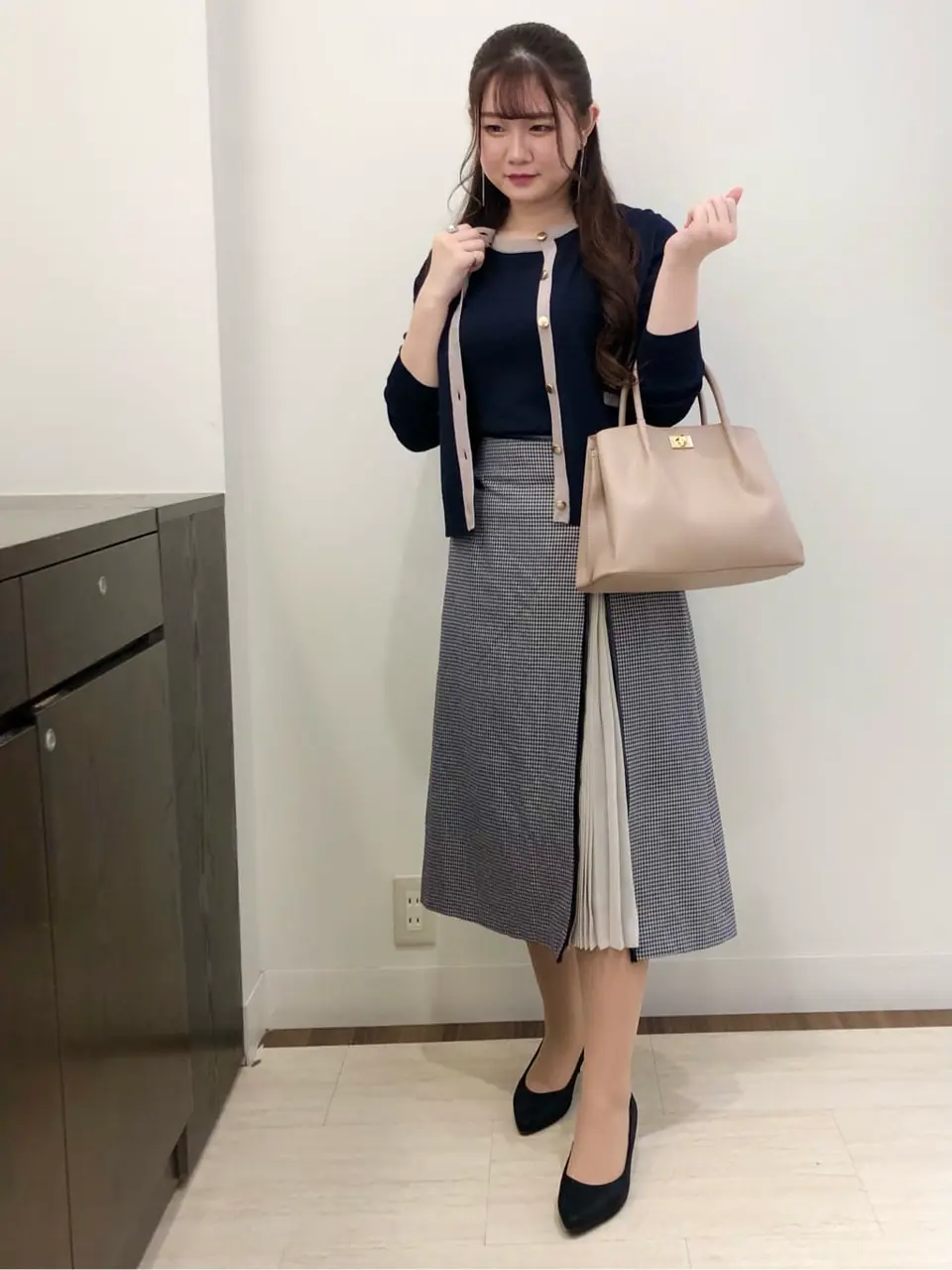 ANY SIS スタッフ コーディネート画像