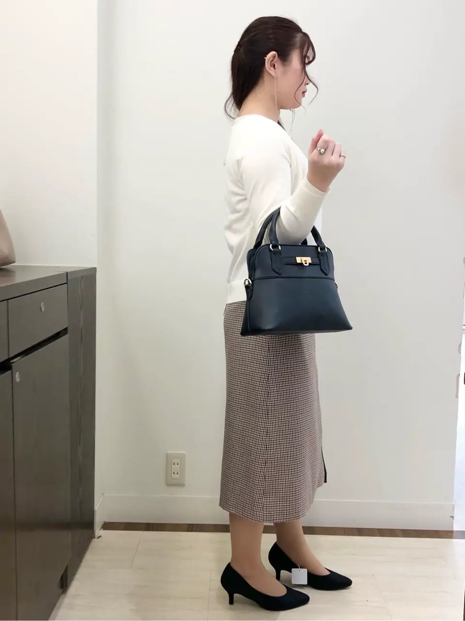 ANY SIS スタッフ コーディネート画像