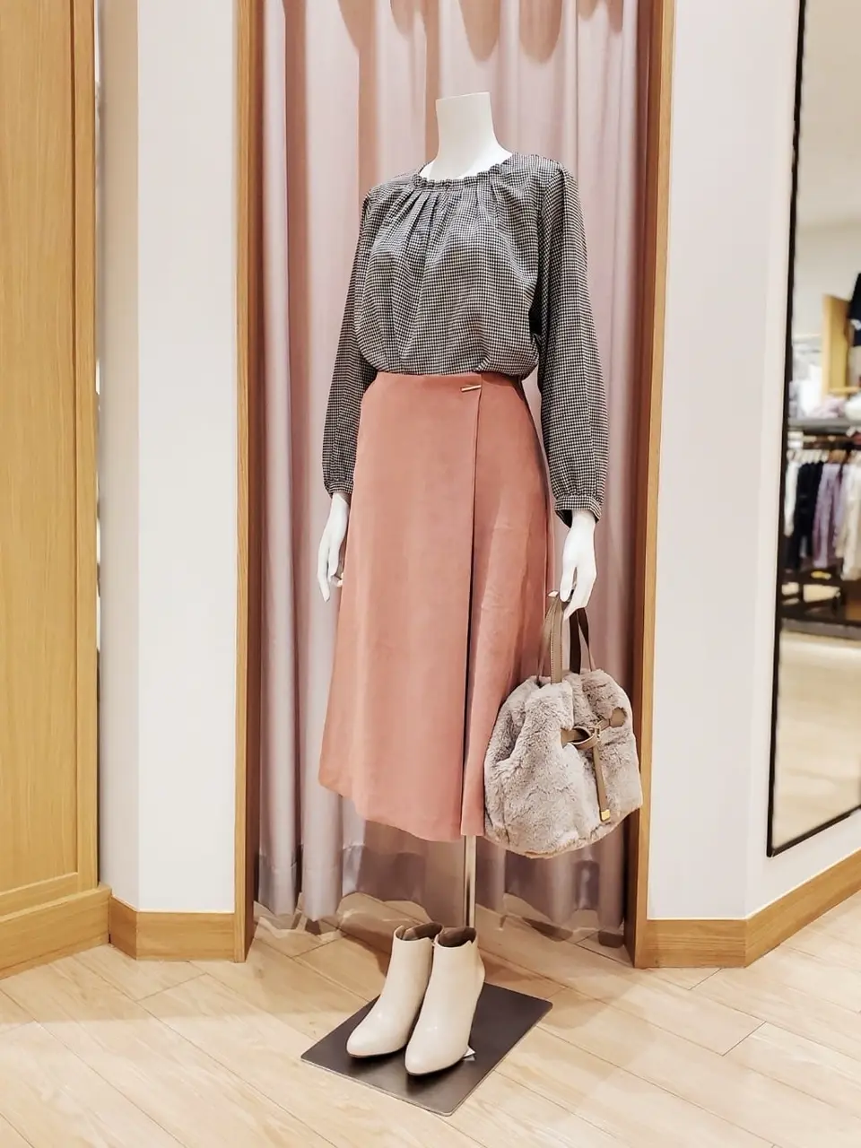 ANY SIS 岩田 コーディネート画像