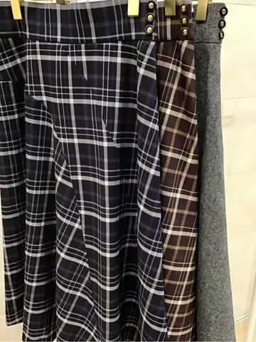 ANY SIS 髙橋 コーディネート画像