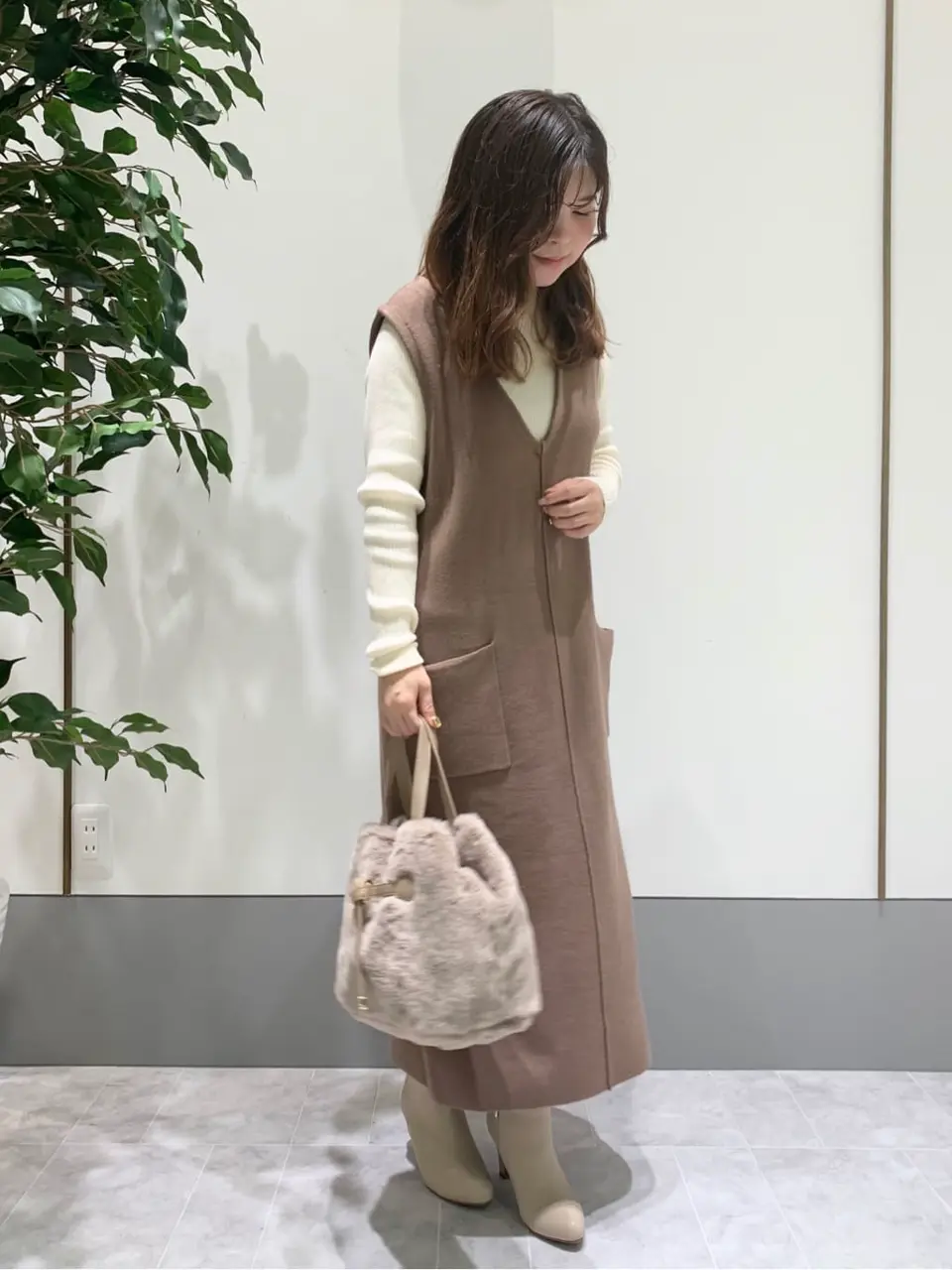 ANY SIS スタッフ コーディネート画像