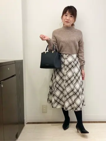 ANY SIS スタッフ コーディネート画像