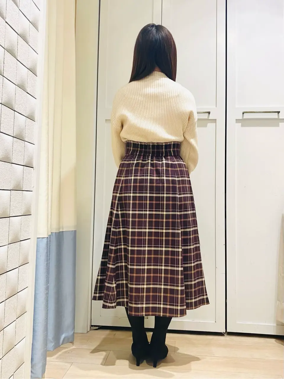 ANY SIS スタッフ コーディネート画像