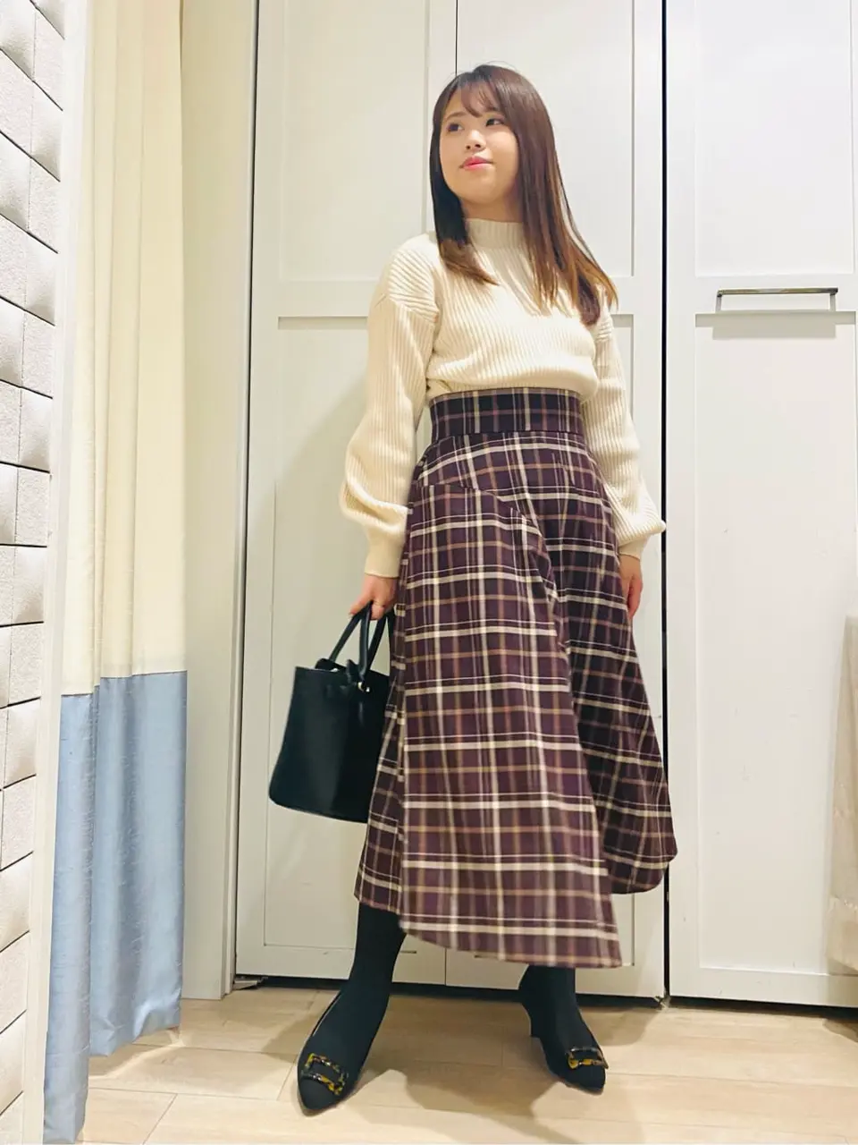 ANY SIS スタッフ コーディネート画像