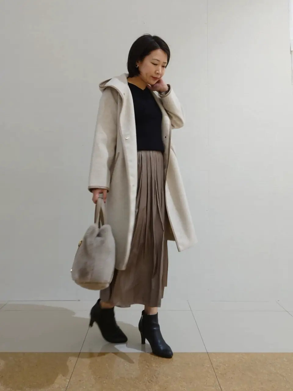 ANY SIS スタッフ コーディネート画像