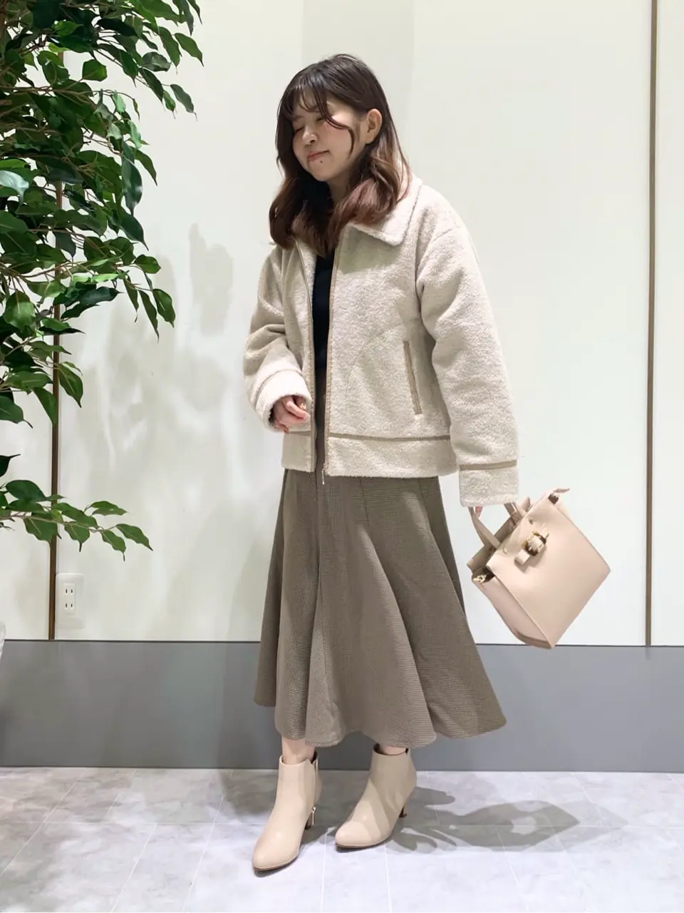 ANY SIS スタッフ コーディネート画像