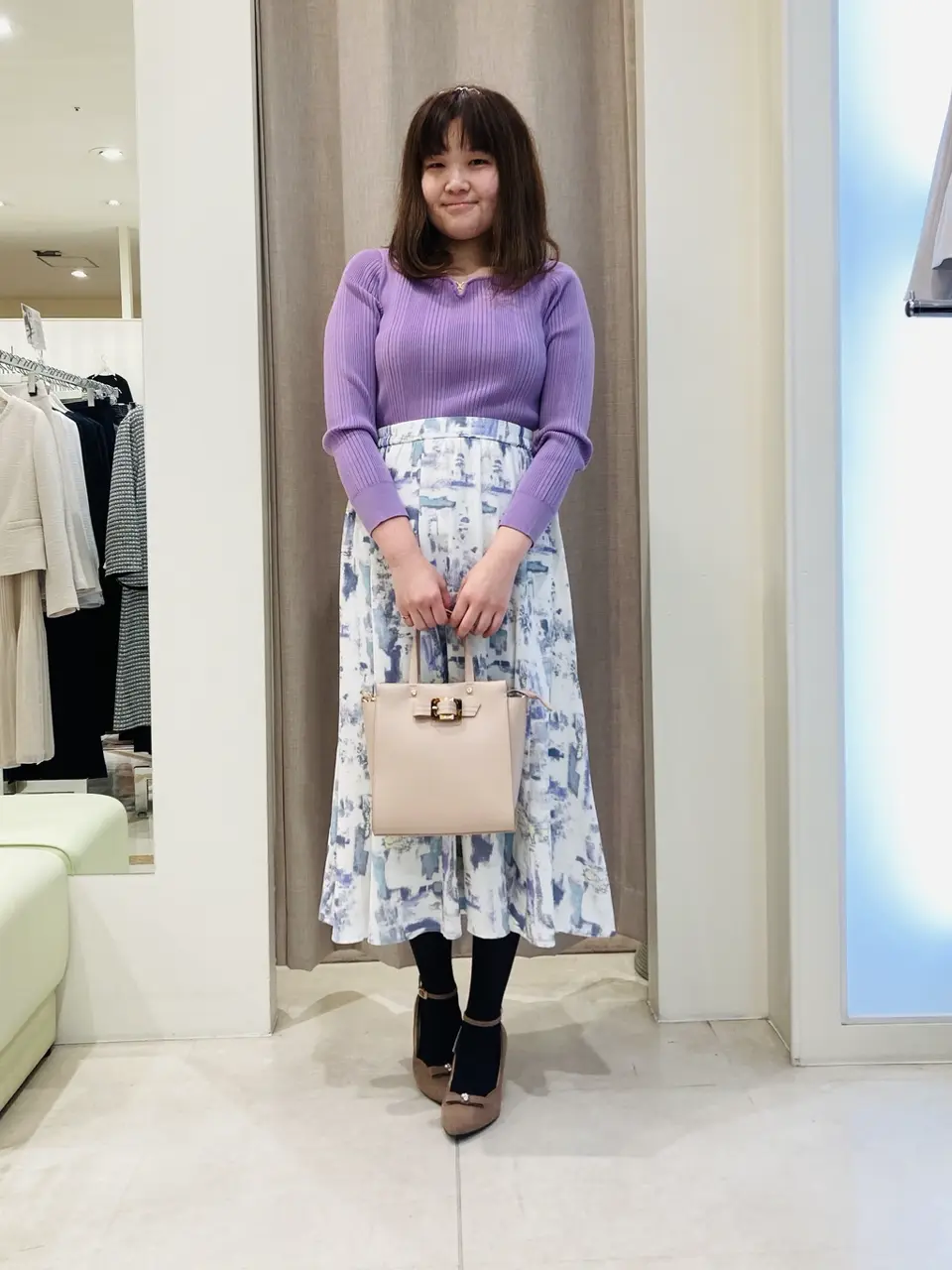  川根　彩 コーディネート画像