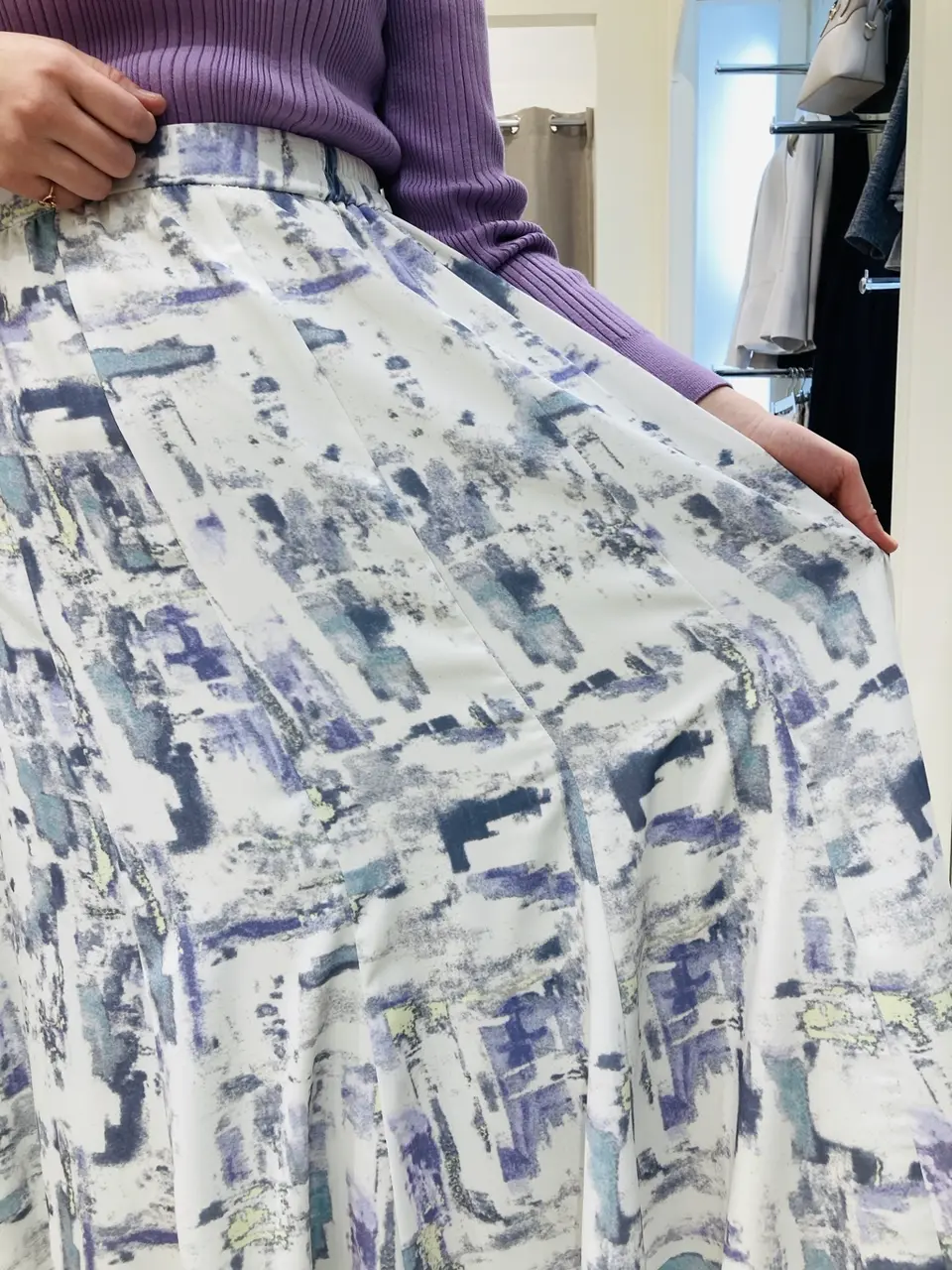 ANY SIS 川根　彩 コーディネート画像