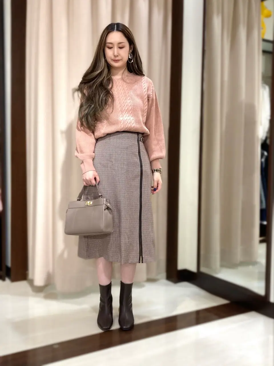 ANY SIS STAFF コーディネート画像